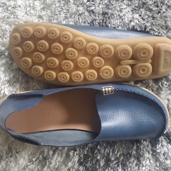 Shoes - Picture 2 of 2